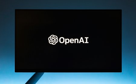 OpenAI CEO Warns of Growing AI Bubble
