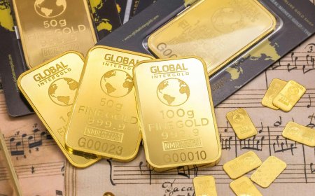 UBS Raises Gold Forecast as Prices Hover Near Record High