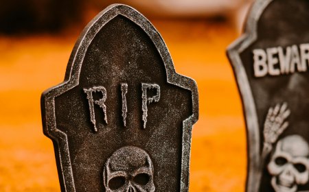 TikTok Star John Crawley Dies at 47