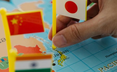 India and China Praise Warming Ties Amid Trump-Era Trade Shifts