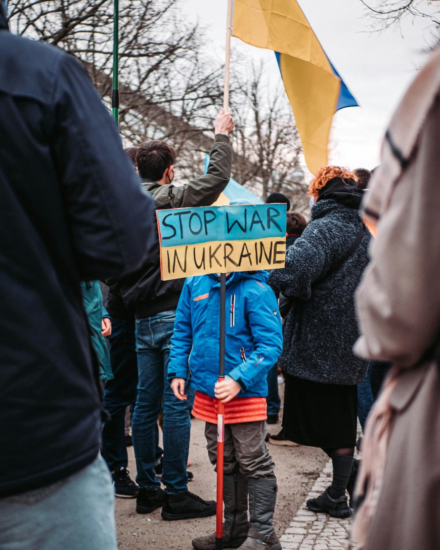 Zelensky Signals Putin Talks as Trump Offers Europe Security Reassurances